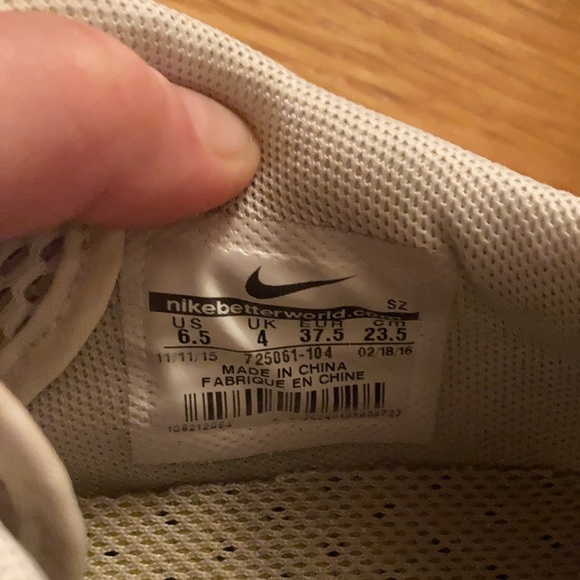 Nike Air Sneakers - Picture 4 of 5